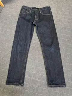 ユニクロ　ダークブルー ストレートレッグ デニム