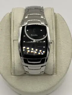 BULOVA メンズ腕時計 クォーツ シルバー ブラック文字盤 動作確認済のサムネイル