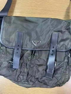 PRADA オリーブグリーン ショルダーバッグ