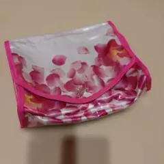 《最終値下げ》Rady 花びら デザイン トラベルポーチ