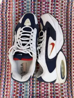 NIKE AIR MAX スニーカーのサムネイル