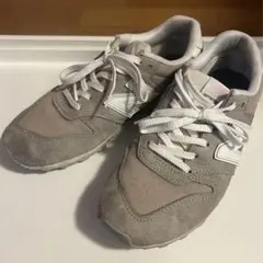 【美品】New Balance 996 グレー スニーカー23.5 2025年最新】ニューバランス 996 23.5 グレーの人気アイテム