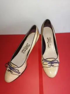 サルヴァトーレ フェラガモ パンプス 22450307