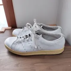 hyke スニーカー