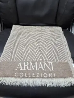 ARMANI COLLEZIONI ベージュ マフラー　ストライプ