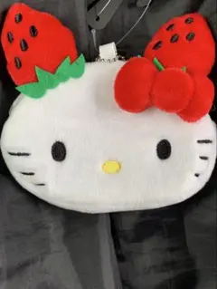 新品タグ付き アベイル限定 店舗完売 ハローキティ イチゴマン ダイカットポーチ