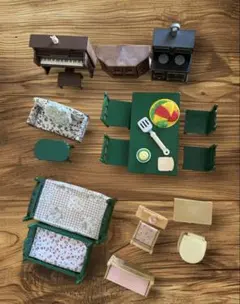 シルバニアファミリー 家具セットシルバニア、ピアノ・ベッド・食卓ほか