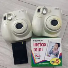 チェキ　instax mini7s 2台　フィルム69枚付き