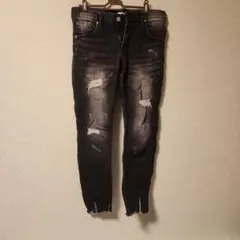 ダメージジーンズ