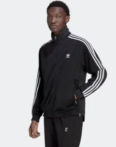 adidas オリジナルス　メンズ ナイロンジャケット 黒ーxs