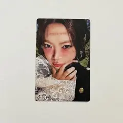 ルセラフィム PUREFLOW 通常盤トレカ ウンチェ LE SSERAFIM - メルカリ