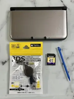 ニンテンドー 3DS LL 本体　シルバーxブラック　ジャンク品。