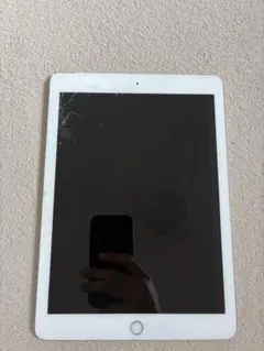 iPad 第6世代　Wi-Fiモデル　シルバー