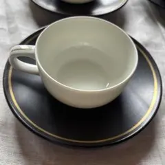 黒と白のカップ・ソーサー4個セット