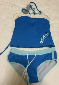 《新品タグ付き》adidas セパレート水着 Mサイズのサムネイル