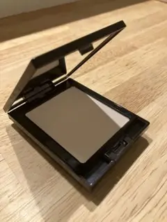 DECORTE プレストパウダー ベージュ系