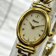 極美品　稼働品　Elegance クォーツ　新品電池　オーバル　ゴールド　腕時計のサムネイル