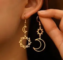 金属アレルギー サージカルステンレス ☆人気☆太陽と月♡ピアス フックタイプ