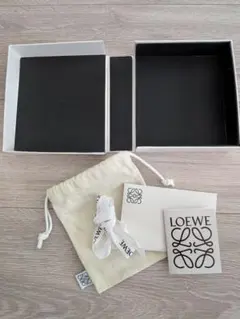 2025年最新】LOEWE ギフト箱の人気アイテム - メルカリ