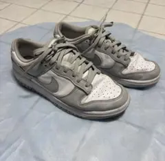 Nike Dunk Low グレー/ホワイト スニーカー
