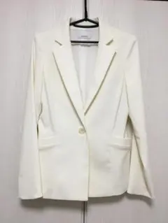 ホワイト テーラードジャケット