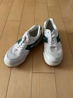 体育館シューズ　アキレス　23.5㎝