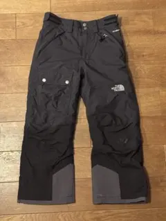 スノーパンツ ウェア