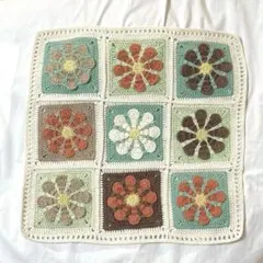 ハンドメイド　編み物　マルチカバー　グラニースクエア　お花