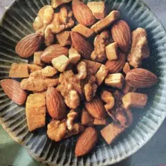 Item thumbnail for item 3b60e2a1-e4f2-49aa-8c86-18278e0d90d3