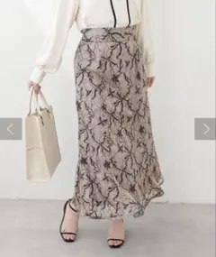 natural couture 花柄フレアスカート Fサイズ