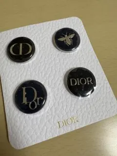 2025年最新】dior ノベルティ ピンバッジの人気アイテム - メルカリ