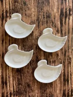 白鳥型ツヤホワイト 小皿 10cm 4枚 オシャレ カフェ風 磁器