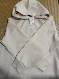 ユニクロ パーカー