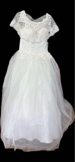 ホワイト レース装飾 Aライン ウェディングドレス