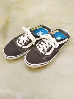 Vans 黒 レディーススリッポン