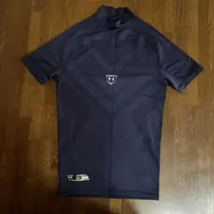 美品　アンダーアーマー　アンダーシャツ