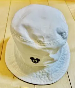 ミッキーマウス刺繍　バケットハット ホワイト