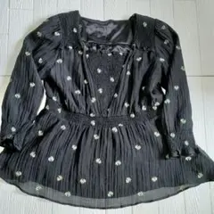 大きいサイズ CLETTE オリジナル 花柄 刺繍 シャーリングブラウス 4L