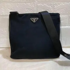 ！美品！　PRADA プラダ　ショルダーバック　ブラック