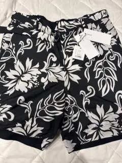sacai サカイ フローラル　ショートパンツのサムネイル