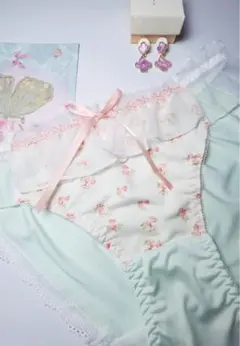 花柄⭐️緑⭐️ピンク蝶リボン⭐️刺繍⭐️甘美⭐️レディースショーツ