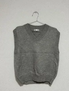 グレー ベスト ニット ほぼ新品