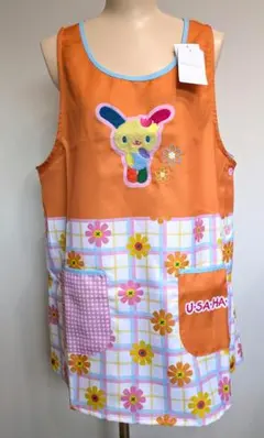 【2026春夏新作・新品・未開封】保育士エプロン　ウサハナ サンリオ エプロンのサムネイル