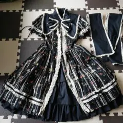 花柄　ロリータ　ボディライン