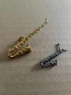 サクソフォンブローチ ペンダント2個セット