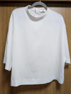 ユニクロ　ホワイト 五分袖 ブラウス　L 　バックボタン付き
