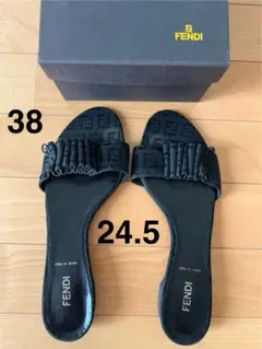 FENDI ブラックリボンサンダル 中ヒール ほぼ未使用 - メルカリ