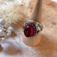 洗練ヴィンテージ 深紅オーバルリング 大ぶり 上品 インデックスリング