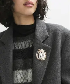 メタルブローチ　卒業入学式にも オーバル　サークル　コサージュ