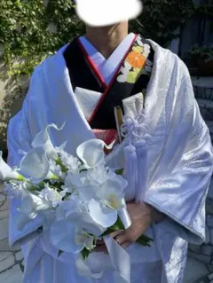 ホワイトウェディングブーケ　ブートニア　胡蝶蘭　カラー